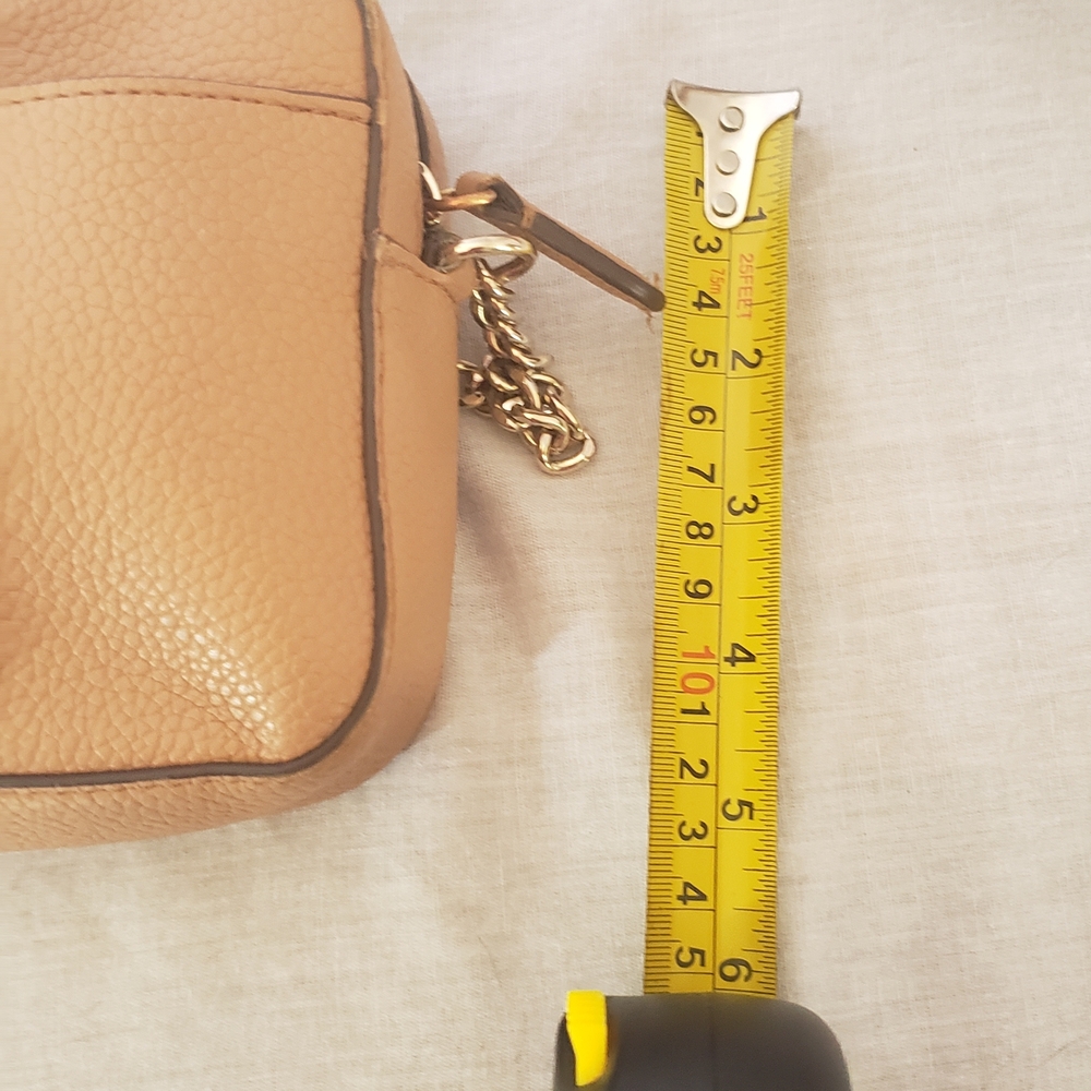 DKNYC Tan Crossbody Bag with Gold Chain - Picture 8 of 9